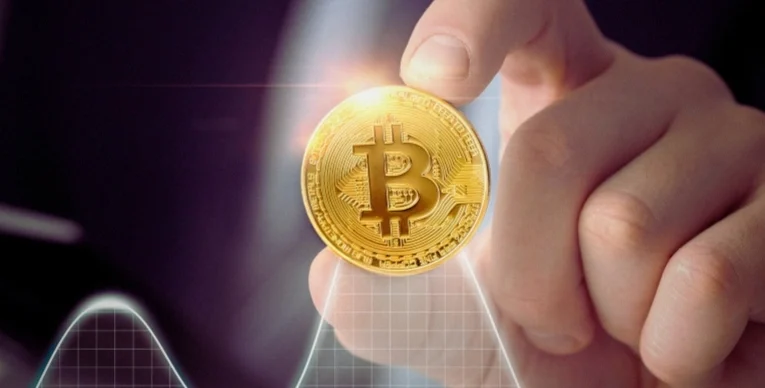 Surge Pasokan Penambang Bitcoin: Akankah BTC menampung $ 80k atau memperbaiki $ 66 ribu?